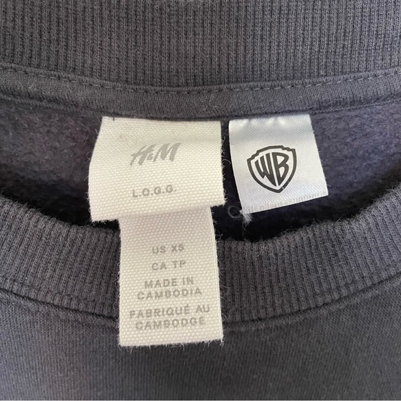 Friends h&m Black Crewneck Sweater Women’s Size XS - Picture 4 of 4